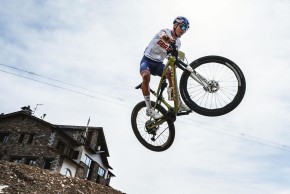 Pidcock et Pauline dévoilent leurs nouveaux vélos en Andorre
