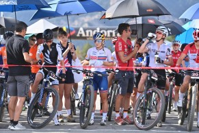 Evie Richards wins an impressive sprint at the 2024 Short Track World Championships