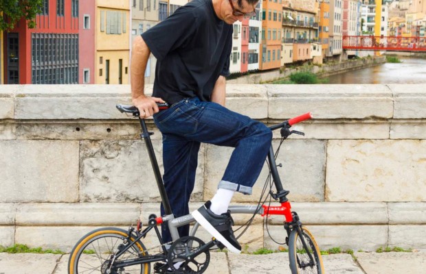 CHPT3 apresenta um elegante e caro tênis de ciclismo de rua