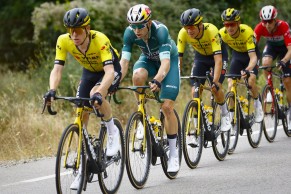 Sprint in the mountains of León for Kaden Groves