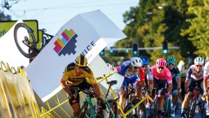 empujon-sagan-van-aert/