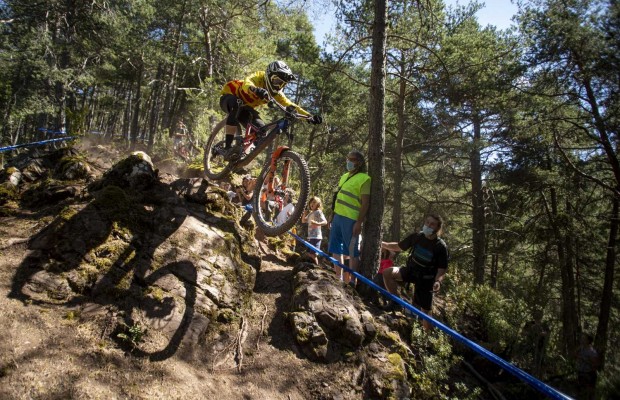 Sara Yusto y Gabriel Torralba son los nuevos Campeones de España de Enduro
