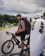 This backpack-balloon will make you go faster and safer