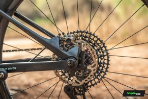 Nouveau BH Lynx SLS : efficace et léger comme un rigide, traction et contrôle comme un double