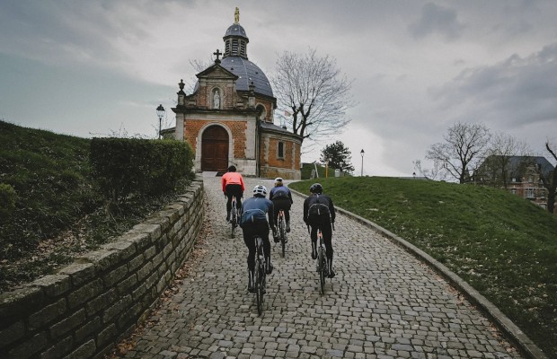 A nova coleção de roupas Van Rysel é inspirada nas clássicas