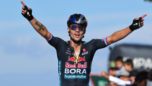 Roglic does not seem willing to work for Pogacar in the World Championships