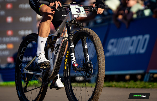 Um novo garfo Fox foi testada na Copa do Mundo XCO