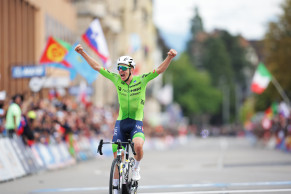 The 2024 World Championship in Zurich for Tadej Pogacar after a 100-kilometer breakaway