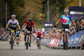Koretzky gana un multitudinario sprint y se lleva la victoria en la Copa del Mundo XCO de Lake Placid
