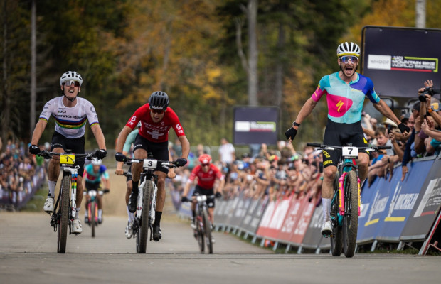 Koretzky gana un multitudinario sprint y se lleva la victoria en la Copa del Mundo XCO de Lake Placid