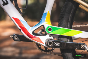 Nous avons testé le Pinarello Dogma XC, est-il aussi rapide que Tom Pidcock?