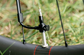 Marianne Vos won the Gravel World Championship riding this system to adjust tire pressure on the go