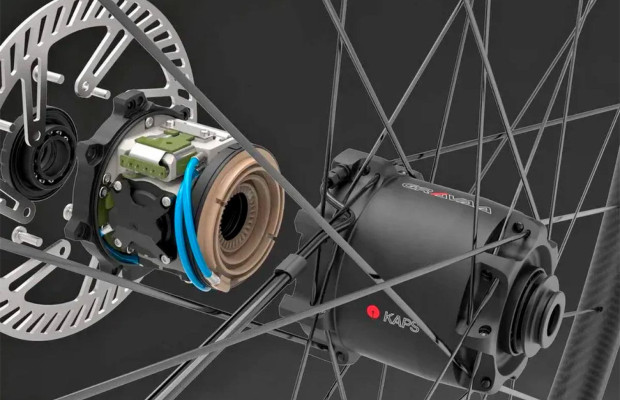 Marianne Vos ganó el Mundial de Gravel montando este sistema para ajustar la presión de los neumáticos en marcha