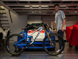Brendan's SCOTT Gambler for the Rampage is inspired by 80's Formula 1