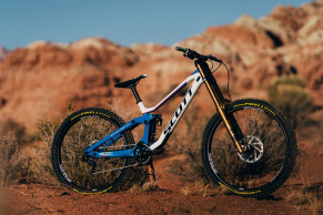 Brendan's SCOTT Gambler for the Rampage is inspired by 80's Formula 1