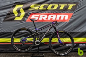In detail and in exclusive the Scott Spark Supersonic of Nino Schurter in the Nove Mesto World Cup