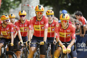 The revolutionary coach Olav Bu arrives in professional cycling