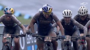 Evie Richards demonstrates her power and wins the first Nove Mesto Short Track