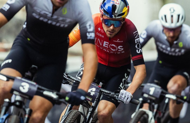 La sortie de Pidcock se complique. Condamnés à s'entendre ?