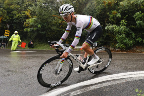 Pogacar ve factible ganar Giro, Tour y Vuelta, pero le puede el respeto por sus compañeros