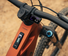 Total renovation for the Mondraker Crafty Carbon 2025: prices and models