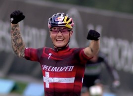 Andreassen se estrena en élite ganando la Copa del Mundo 1 de Nove Mesto 2020