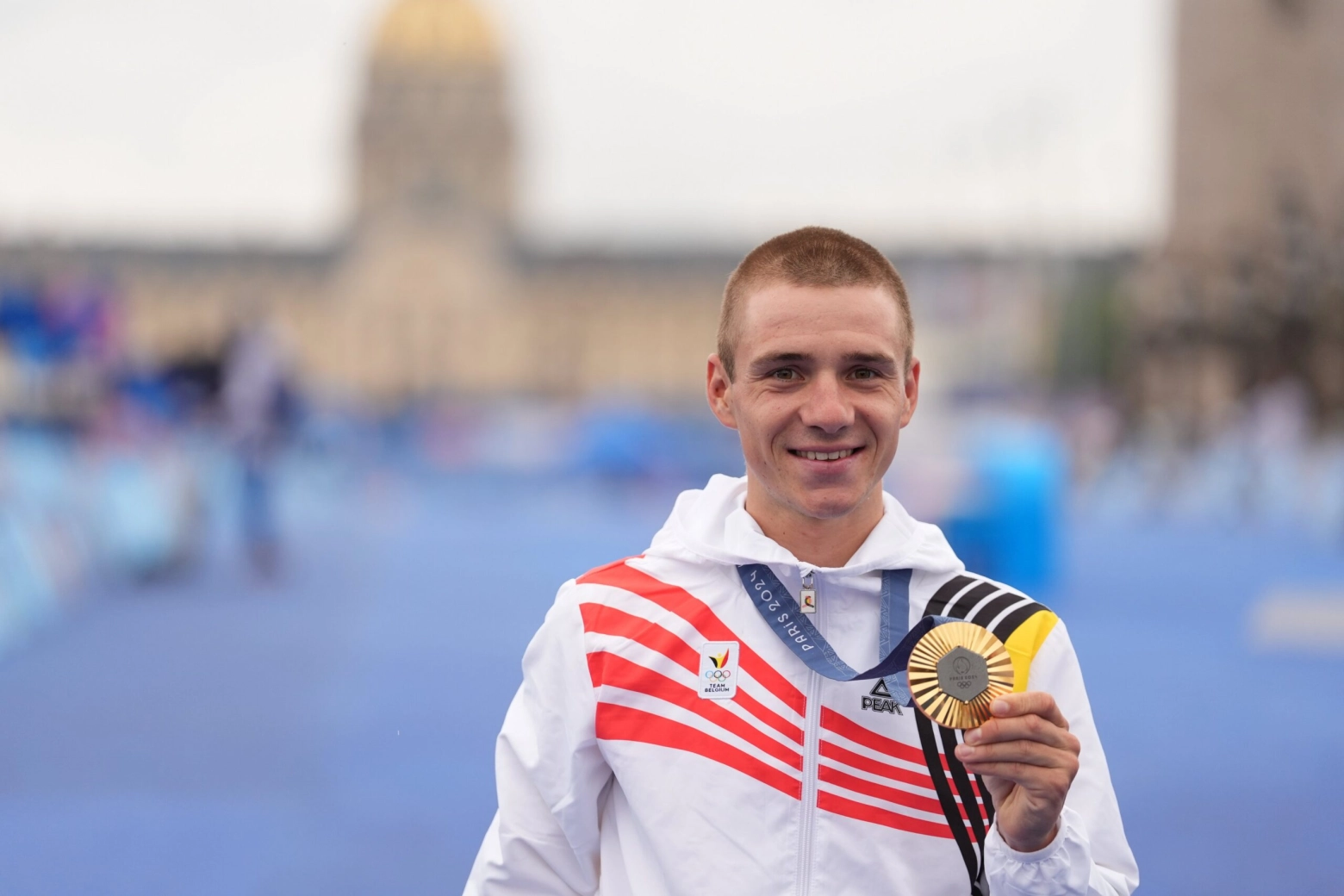 ¿Es una opción para Evenepoel hacer Giro-Tour en 2025?