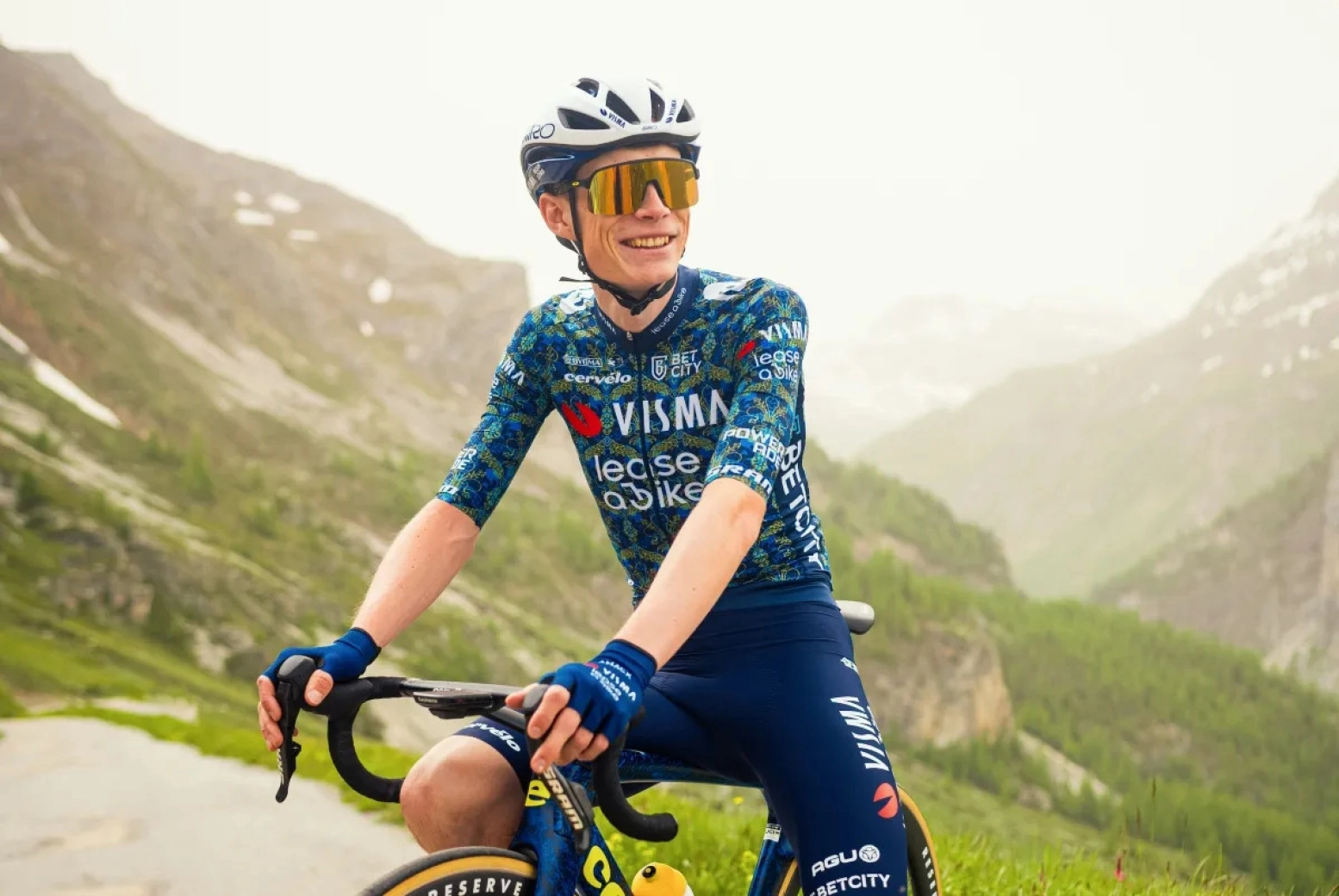 Les nouvelles règles de l'UCI vont changer les maillots du peloton