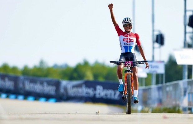 Ceylin del Carmen Alvarado viene a por todas en el MTB