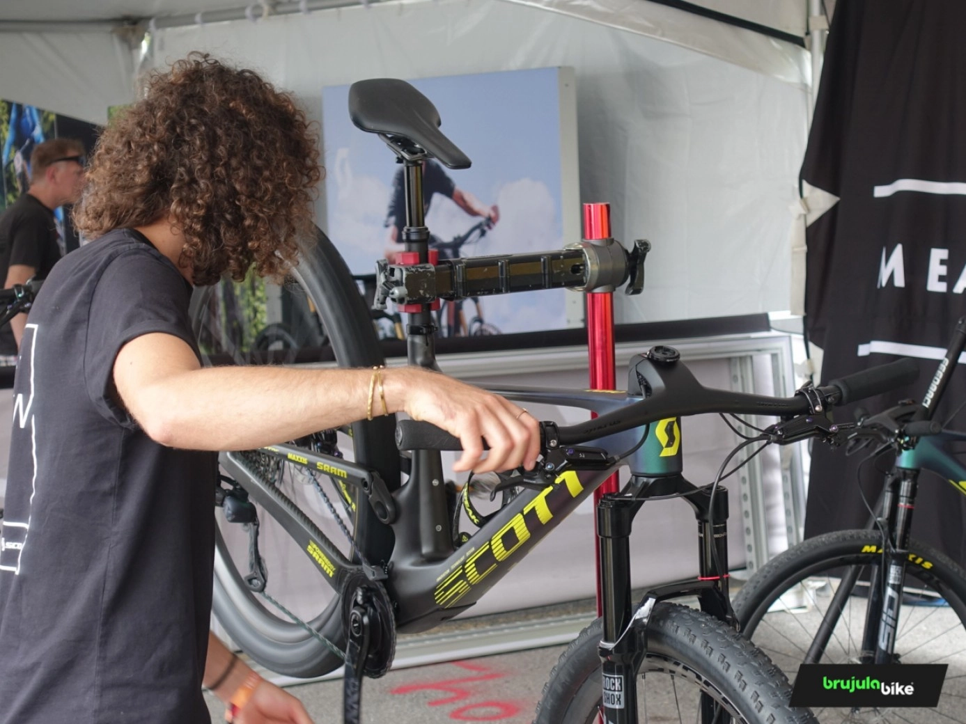 Configure your levers to the millimeter with this guide