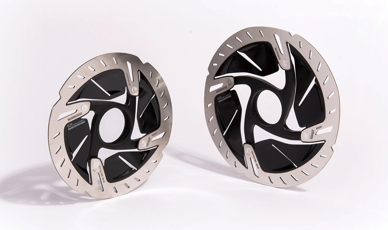 Proposal to reduce braking power, with smaller discs, to avoid accidents in the peloton