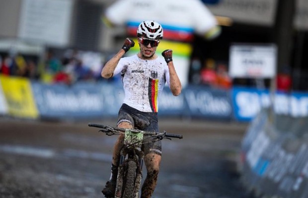 Mona Mitterwallner y Lennart-Jan Krayer Campeones del Mundo XCO Junior 2020