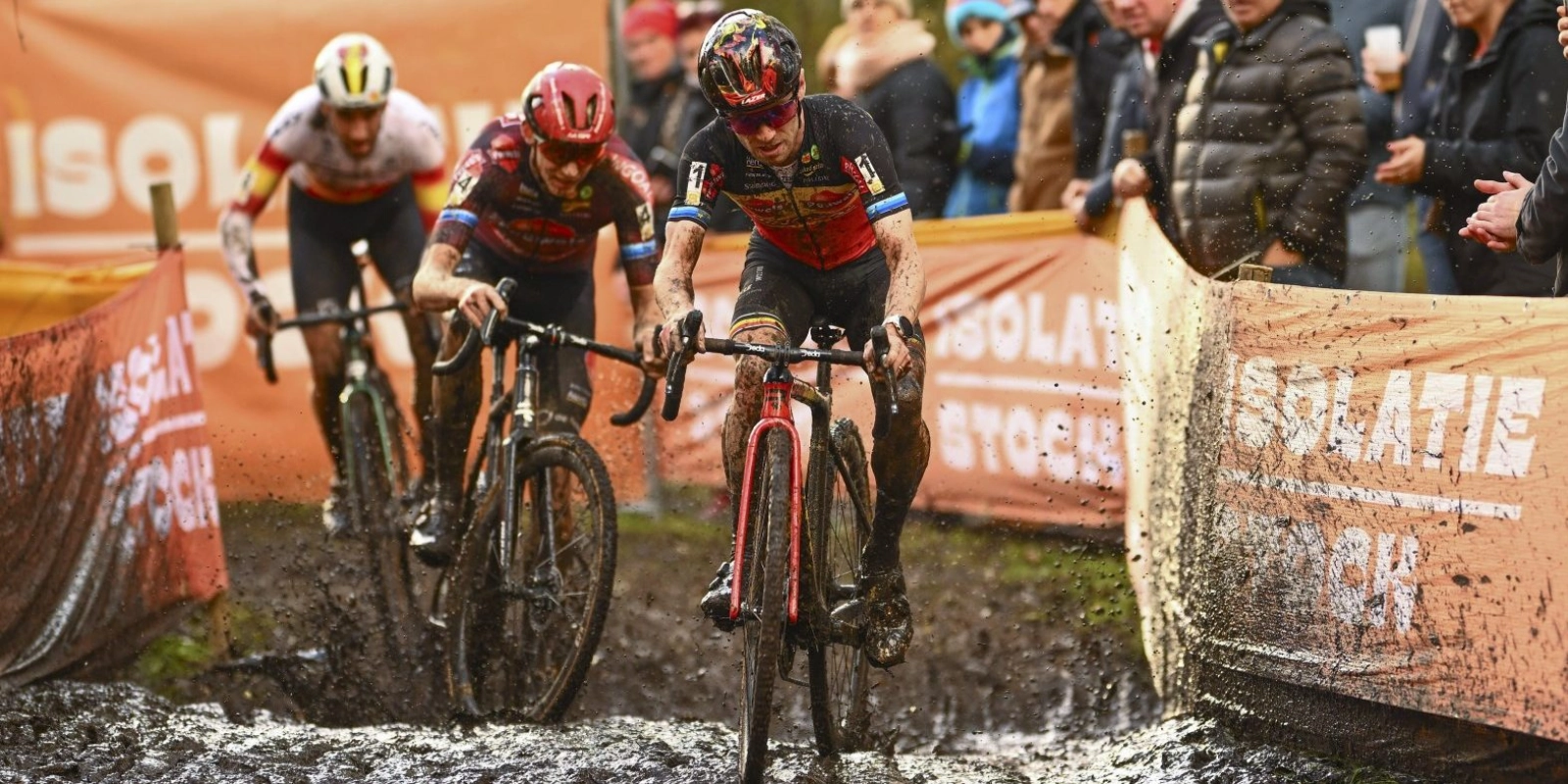 Felipe Orts gets on the podium again and heads towards the first CX World Cup