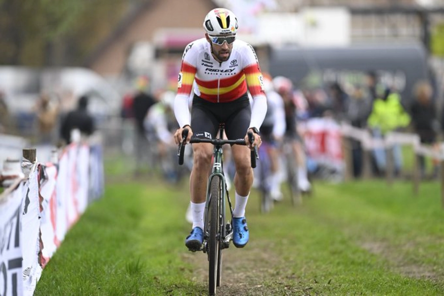 Felipe Orts gets on the podium again and heads towards the first CX World Cup