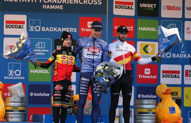 Felipe Orts se sube al podio de nuevo y pone rumbo a la primera Copa del Mundo de CX