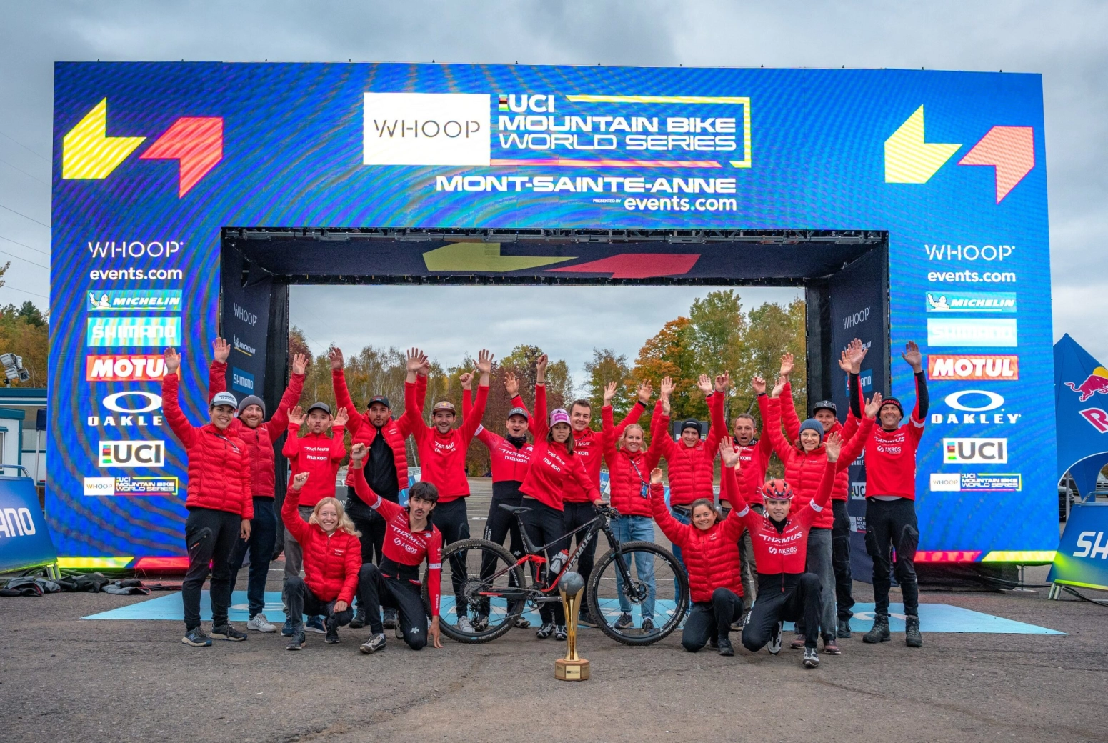 The Thömus Maxon team secures 4 more years of sponsorships