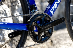 Pinarello F1 2025: the most affordable of the exclusive F series