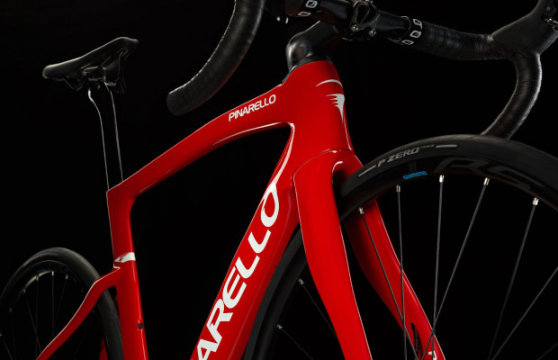Pinarello F1 2025: o mais econômico da exclusiva série F