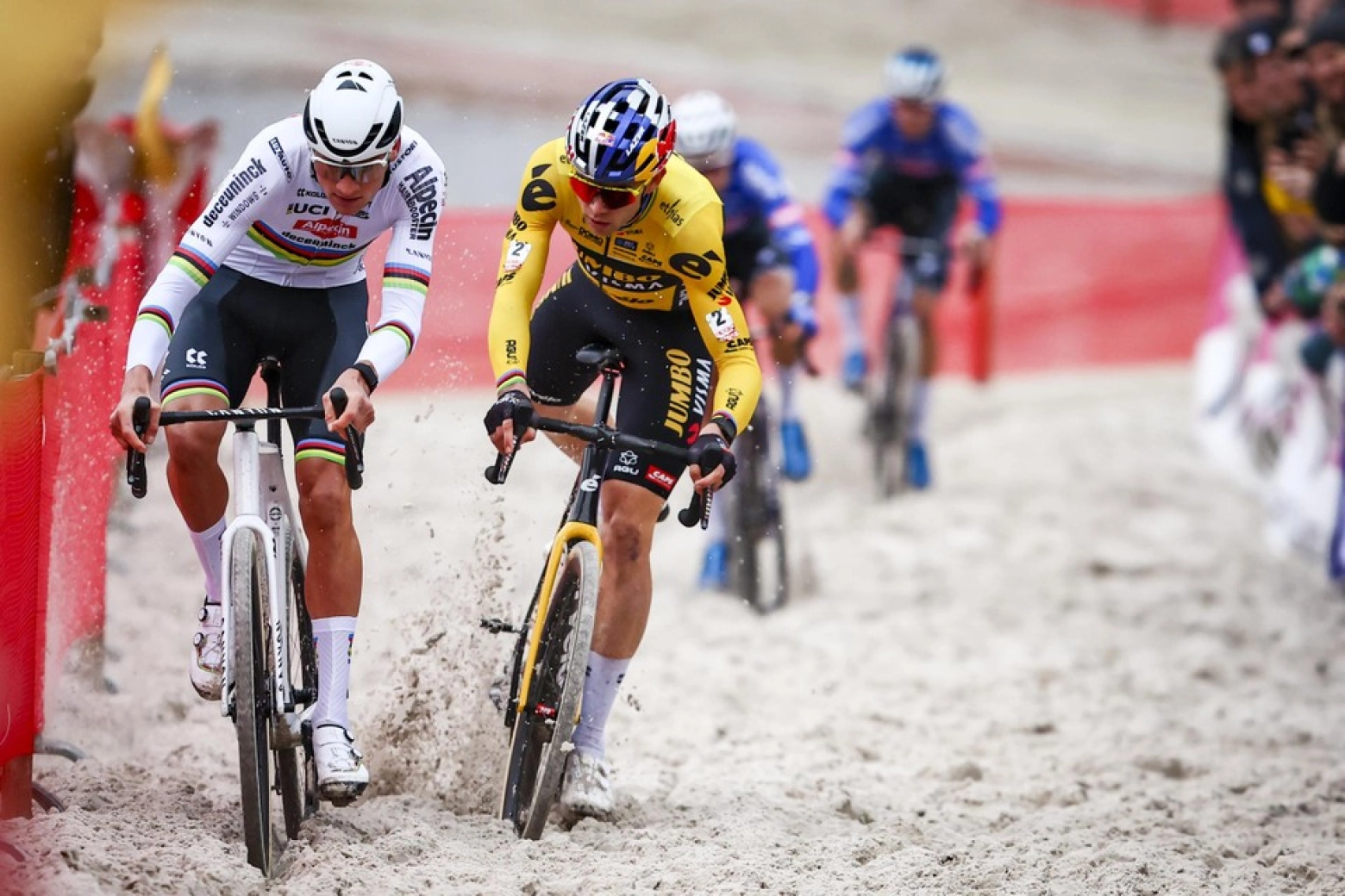 The UCI protects the CX World Cup with its new regulations and threatens to take more severe measures