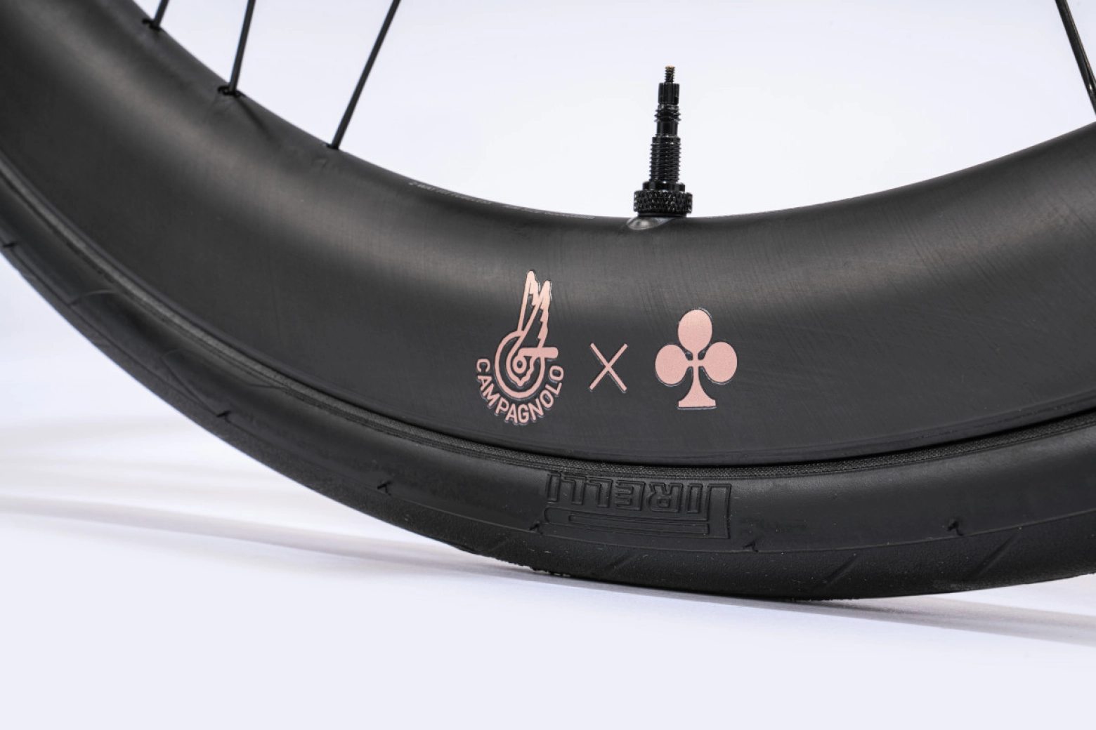 This exclusive Colnago Steelnovo, made of steel, costs 17,500€ and commemorates the manufacturer's 70 years