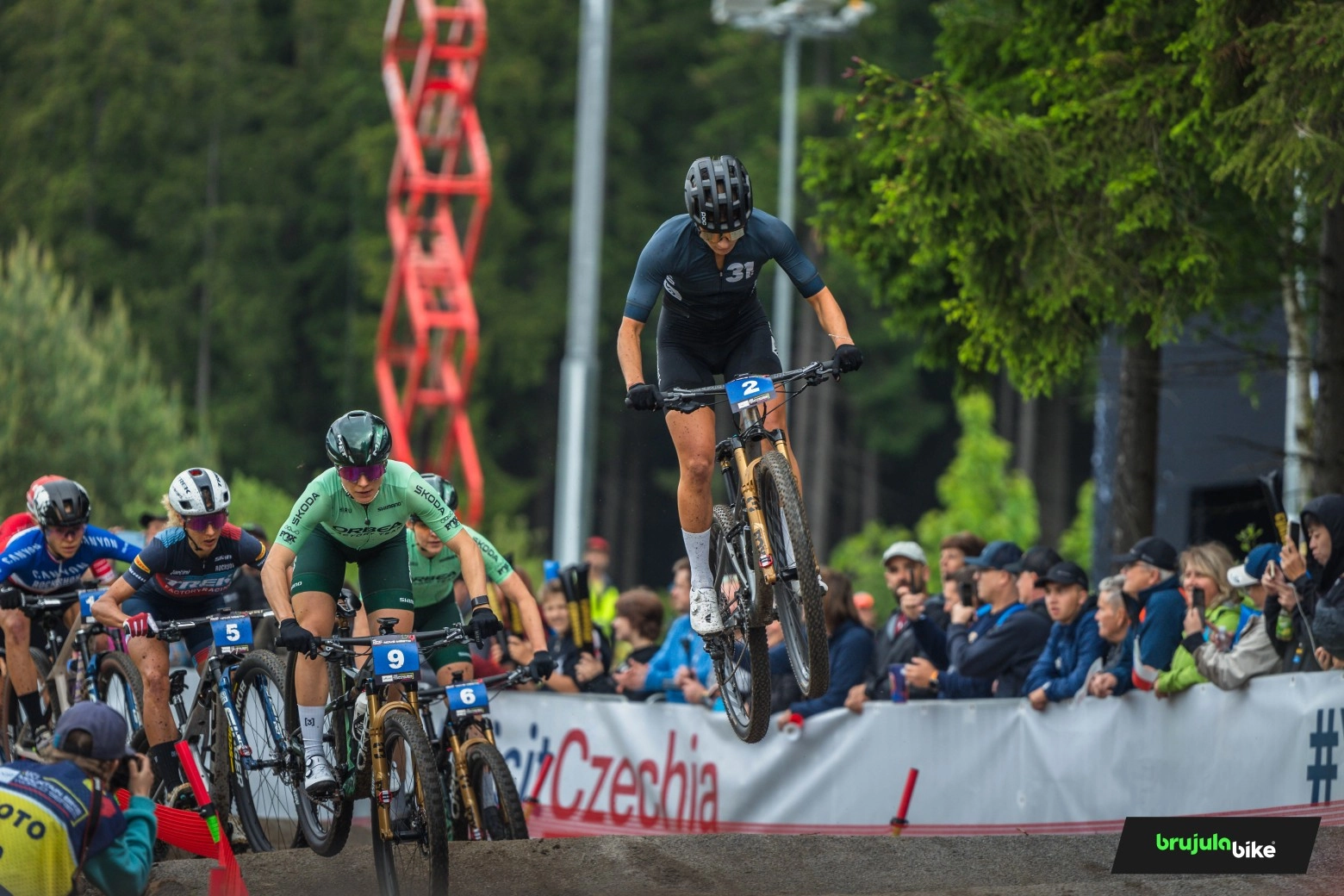 The MTB World Cup adds an entry fee of €40,000 for teams and clarifies the classification system