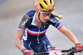 Pauline Ferrand Prevot, World Champion XCO 2020 after a performance full of power and technique