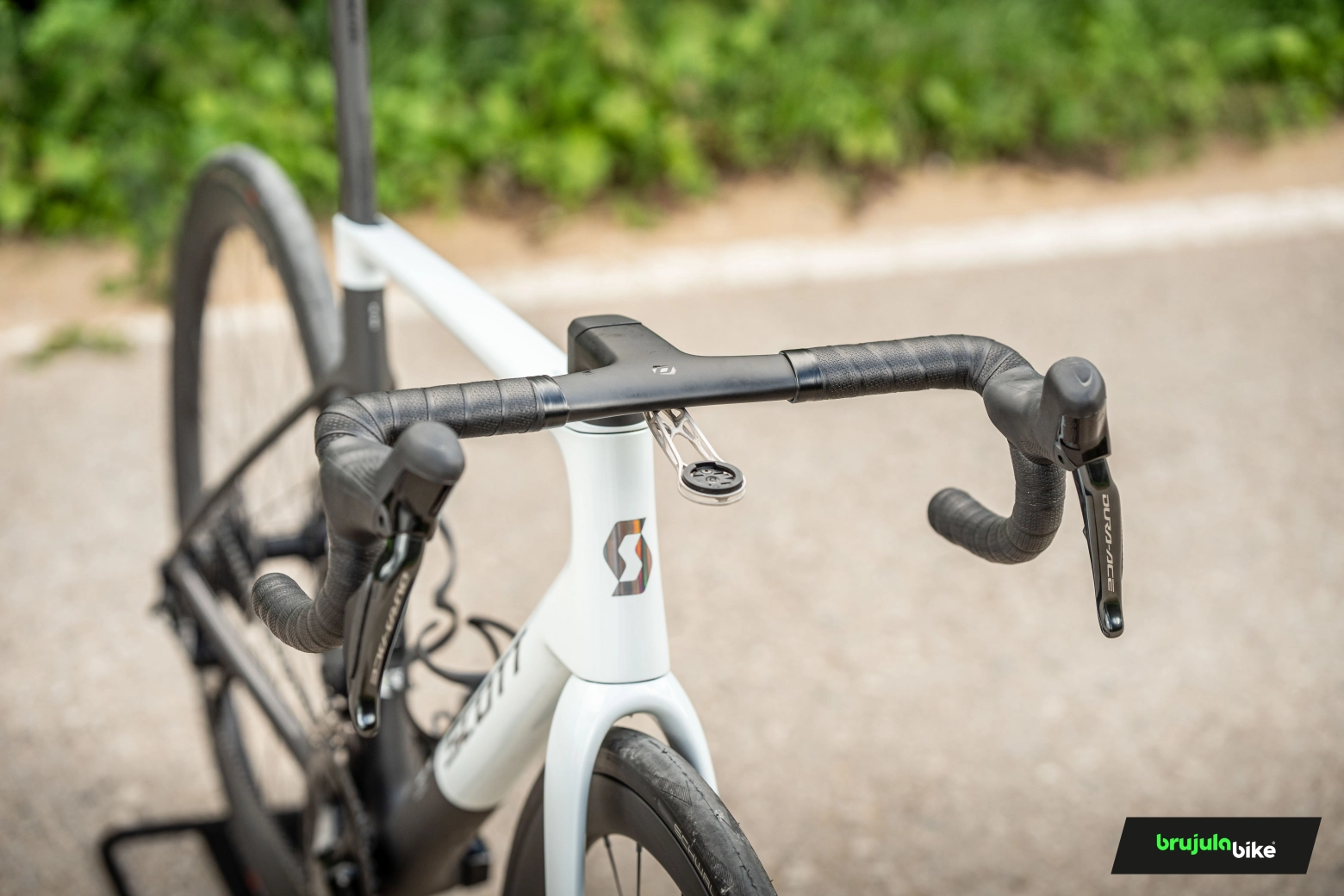 Testamos a nova Scott Addict RC Pro 2025, uma bicicleta com poucos rivais