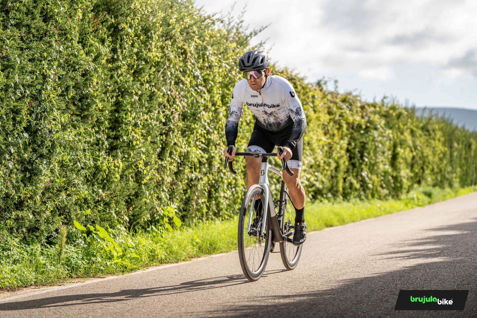 Testamos a nova Scott Addict RC Pro 2025, uma bicicleta com poucos rivais