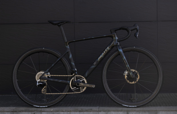 Le nouveau Scott Addict RC 2025 casse la balance