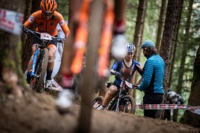 Pauline Ferrand Prevot, World Champion XCO 2020 after a performance full of power and technique
