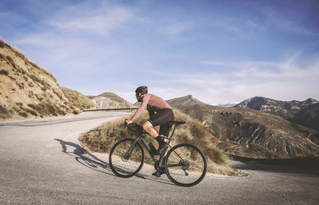 Le Van Rysel NCR CF est un best-seller en carbone et est maintenant réduite à un prix que peu de gens imagineraient