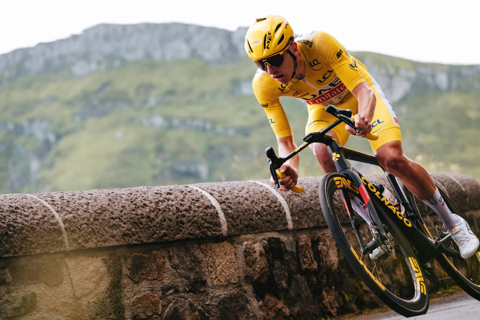 ENVE SES Aero Pro, el manillar integrado de Pogacar sale a la venta por 1400€