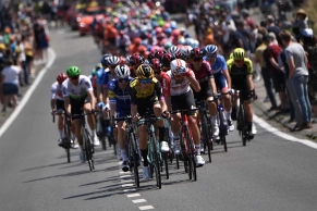 The UCI insists on the elimination of earpieces