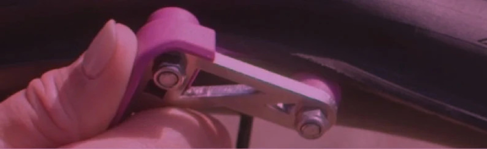 Smart Lever promete hacerte más fácil poner y quitar neumáticos